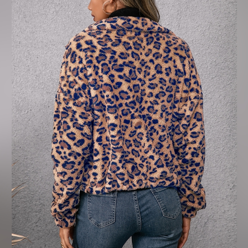 Wildly Stylish Leopard Zip-Up Jacket - Picture 6 of 8